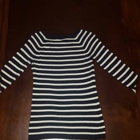 Banana Republic Sweater - Picture 2 of 4